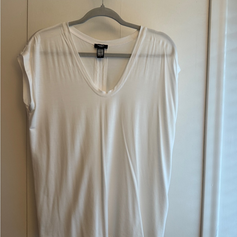 Express Relaxed White V-Neck Rolled Short Sleeve Top Size S NWOT